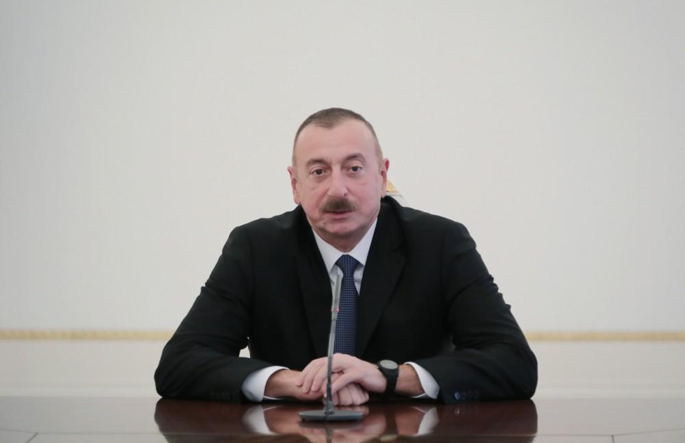 Президент Ильхам Алиев принял участников заседания Совета командующих погранвойсками СНГ (ФОТО)