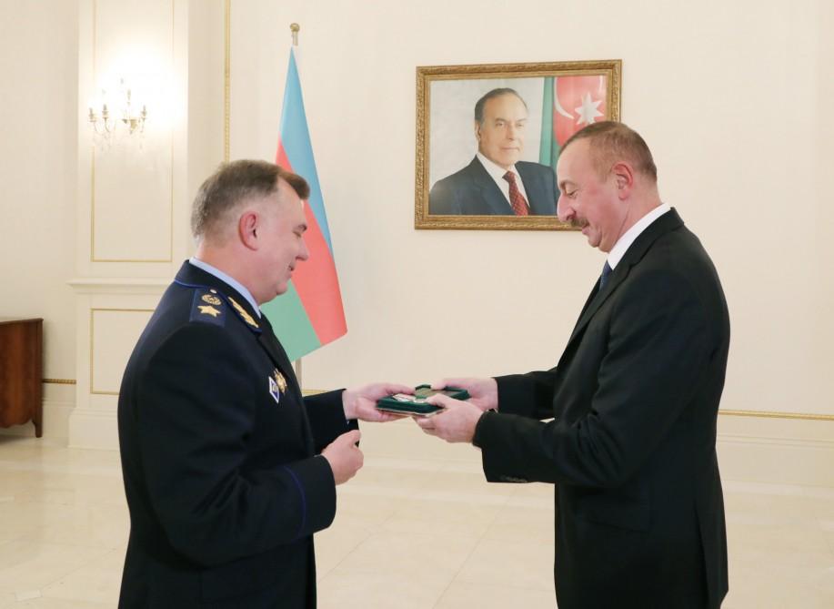 Президент Ильхам Алиев принял участников заседания Совета командующих погранвойсками СНГ (ФОТО)