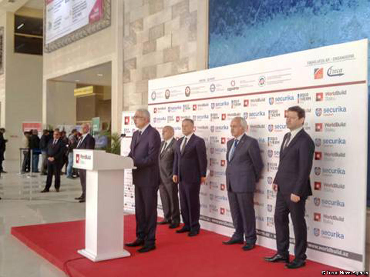 Азербайджан полностью обеспечивает себя большинством стройматериалов - замминистра (ФОТО)