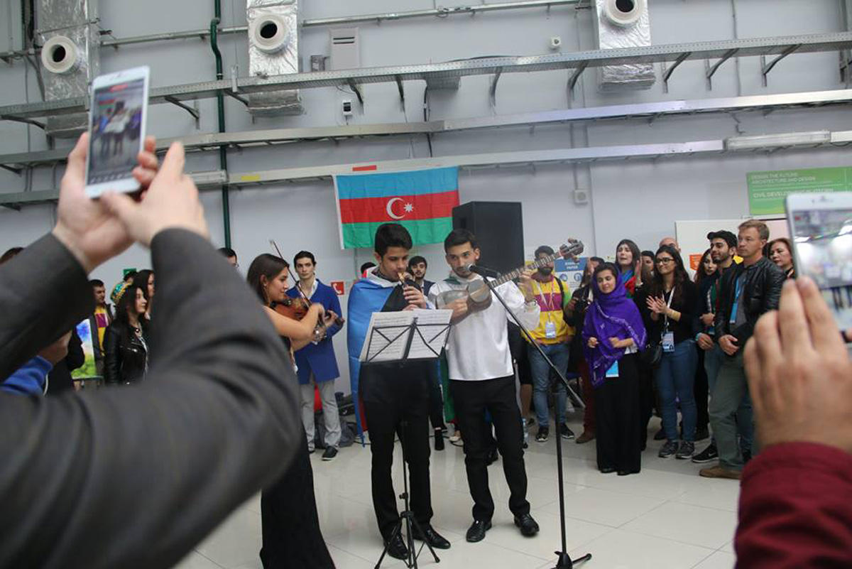 В Сочи отметили День независимости Азербайджана – праздничный марафон  (ФОТО)