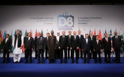 Президент Ильхам Алиев принял участие в IX саммите ОЭС D-8 в Стамбуле (ФОТО)