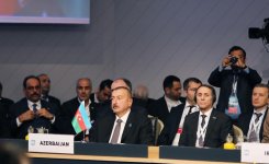 Президент Ильхам Алиев принял участие в IX саммите ОЭС D-8 в Стамбуле (ФОТО)