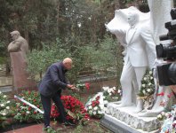 В Баку почтили память Муслима Магомаева (ФОТО)