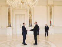 Президент Азербайджана принял верительные грамоты послов Гватемалы и Австралии (ФОТО) (версия 3)
