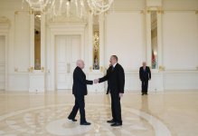 Президент Азербайджана принял верительные грамоты послов Гватемалы и Австралии (ФОТО) (версия 3)
