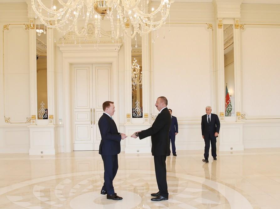 Президент Азербайджана принял верительные грамоты послов Гватемалы и Австралии (ФОТО) (версия 3)