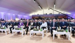 Президент Ильхам Алиев и его супруга приняли участие в церемонии открытия железной дороги Баку-Тбилиси-Карс (ФОТО)