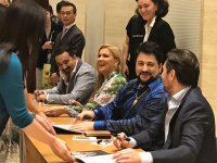 Половина мира за 5 недель! Анна Нетребко, Юсиф Эйвазов и Эльчин Азизов в супертуре (ФОТО)