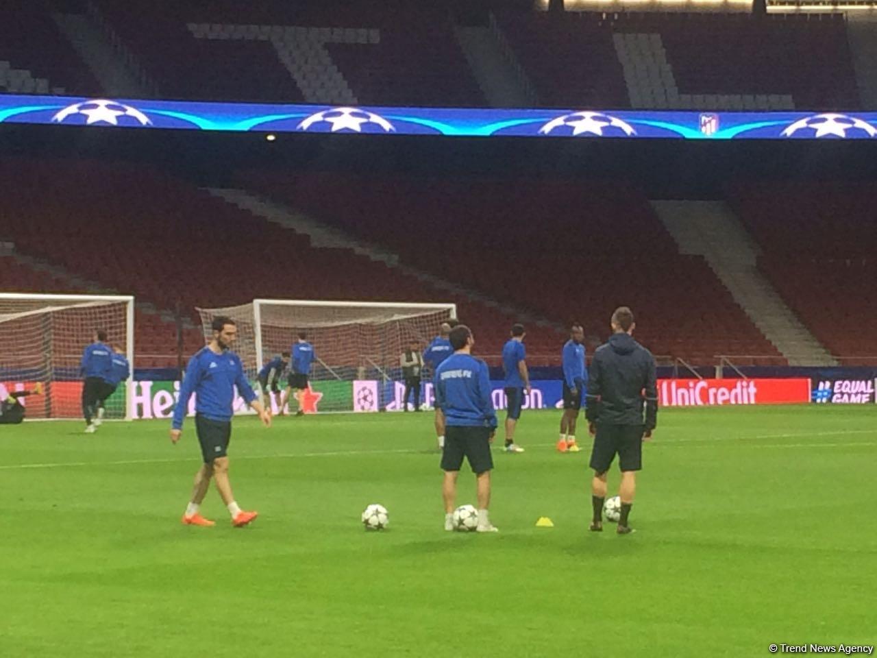Qarabag FK conducts training before match against "Atletico" (PHOTO)