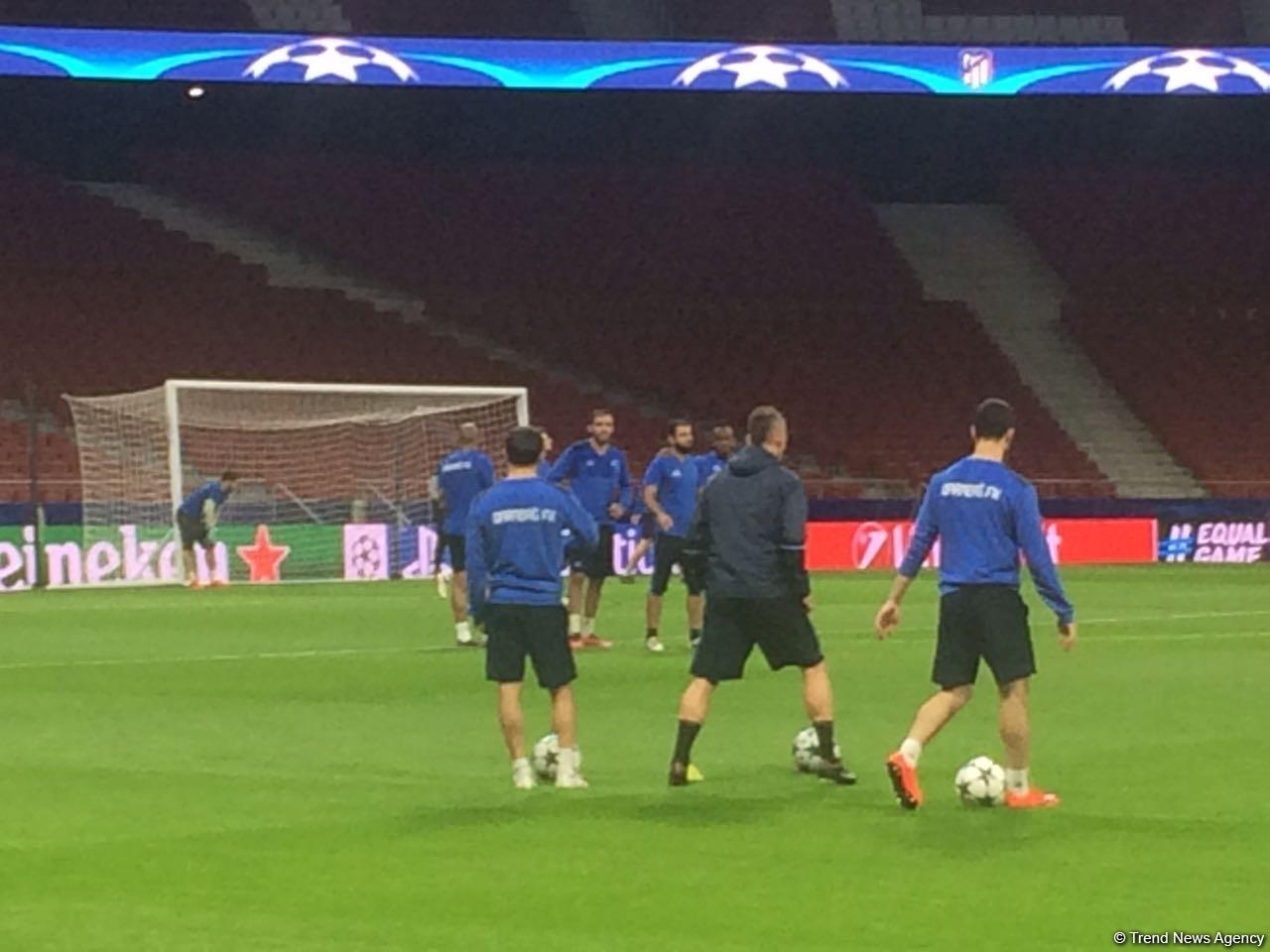 Qarabag FK conducts training before match against "Atletico" (PHOTO)