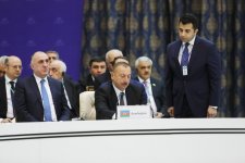 В Тегеране состоялся трехсторонний саммит глав Азербайджана, Ирана и России (ФОТО)