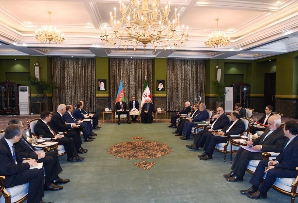 Presidents of Azerbaijan, Iran discuss Karabakh conflict (PHOTO)