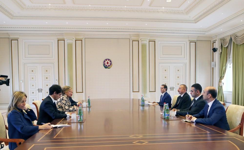 Президент Ильхам Алиев принял делегацию во главе с зампредом Сената Италии