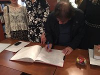 Поэт Муса Ягуб отметил юбилей со школьниками (ФОТО)
