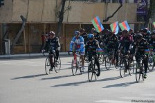 В Баку прошел велопробег, посвященный Дню Государственного флага Азербайджана (ФОТО)