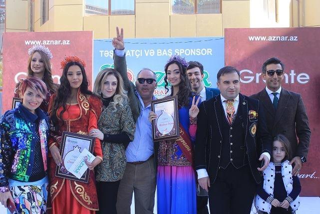 Дефиле национальной одежды стало ярким украшением XII Фестиваля граната в Гёйчае (ФОТО)