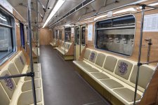 Ilham Aliyev becomes acquainted with retro carriages of Baku Metro (PHOTO) (UPDATE)