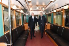 Ilham Aliyev becomes acquainted with retro carriages of Baku Metro (PHOTO) (UPDATE)