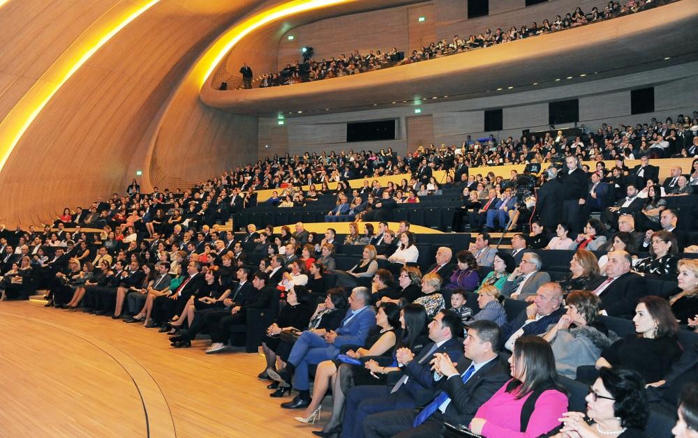 Лейла Алиева присутствовала на вечере, посвященном 100-летнему юбилею композитора Тофика Кулиева (ФОТО)