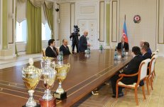 Президент Ильхам Алиев принял победителей чемпионата Европы по шахматам (ФОТО)