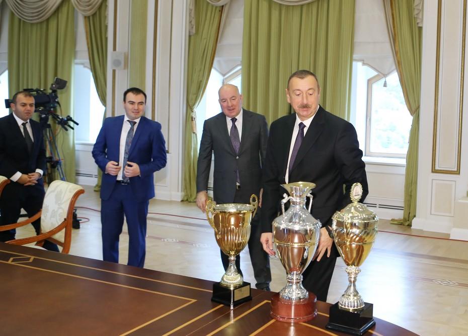 Президент Ильхам Алиев принял победителей чемпионата Европы по шахматам (ФОТО)