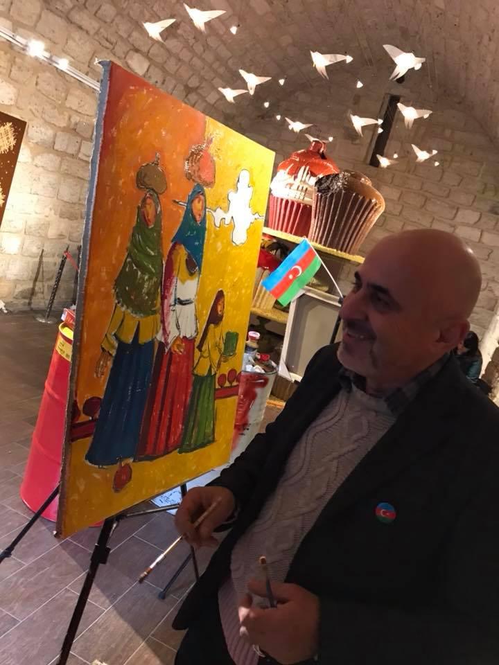 Деревья в расписанных металлических бочках - art-проект в Баку (ФОТО)