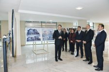 Президент Азербайджана ознакомился со строительством отеля в Гяндже (ФОТО)