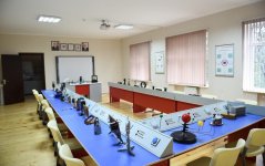 Президент Ильхам Алиев ознакомился с условиями после реконструкции в здании полной средней школы номер 1 в Гяндже (ФОТО)