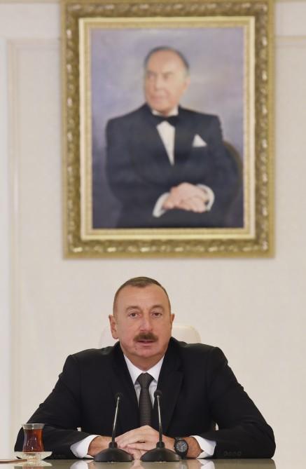 Президент Ильхам Алиев принял участие  в открытии нового здания Гянджинской госфилармонии (ФОТО)