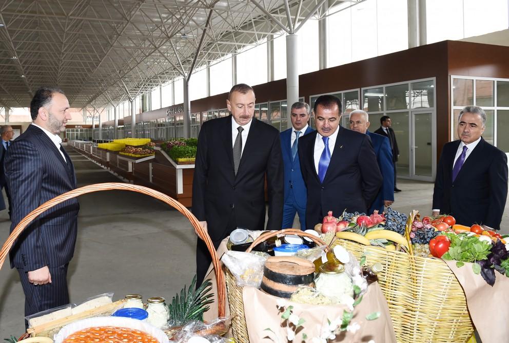 Президент Азербайджана принял участие в открытии торгового комплекса «Гранд Кавказ» в  Гяндже (ФОТО)