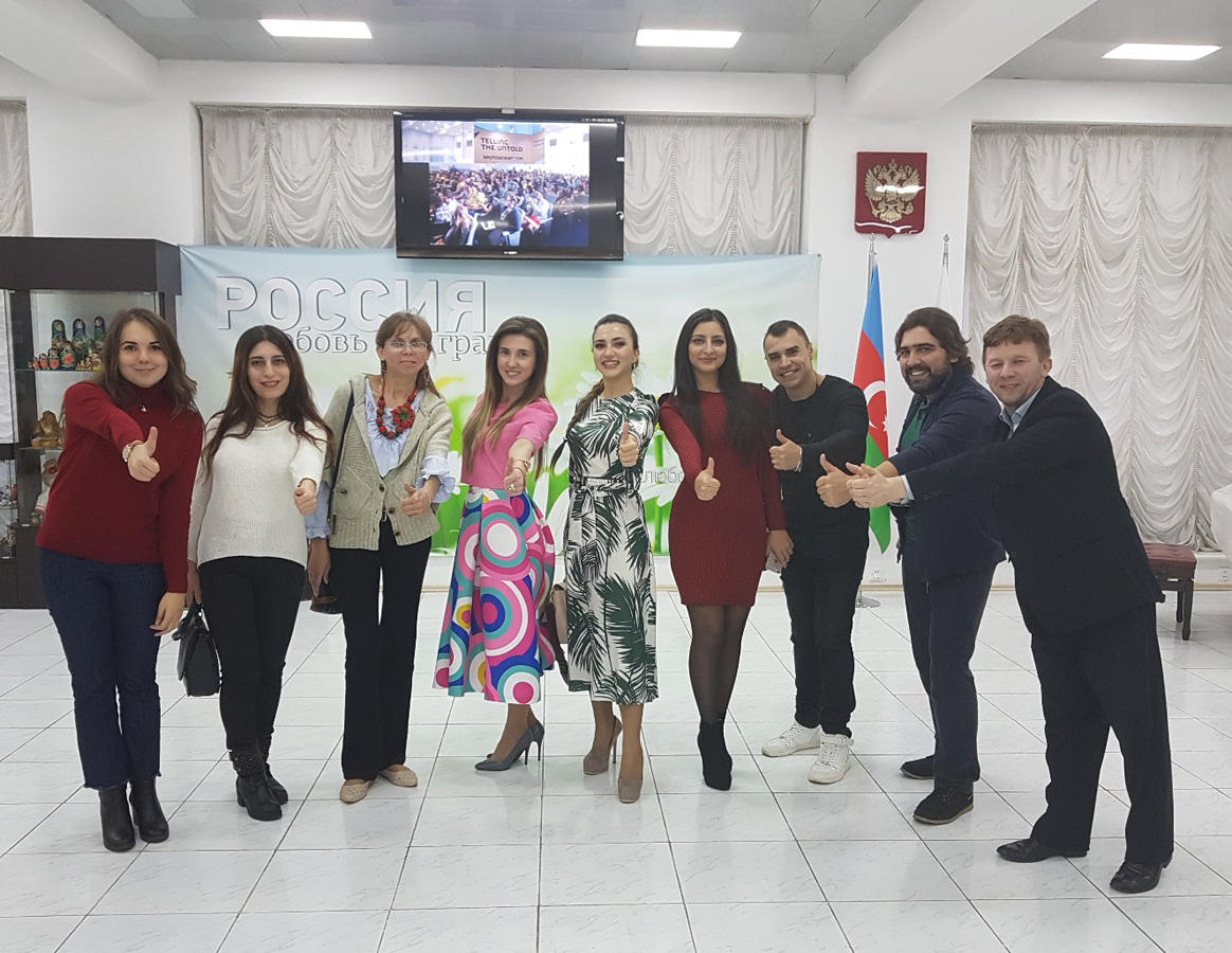 Азербайджанская делегация на Всемирном фестивале молодежи и студентов: история в фотографиях