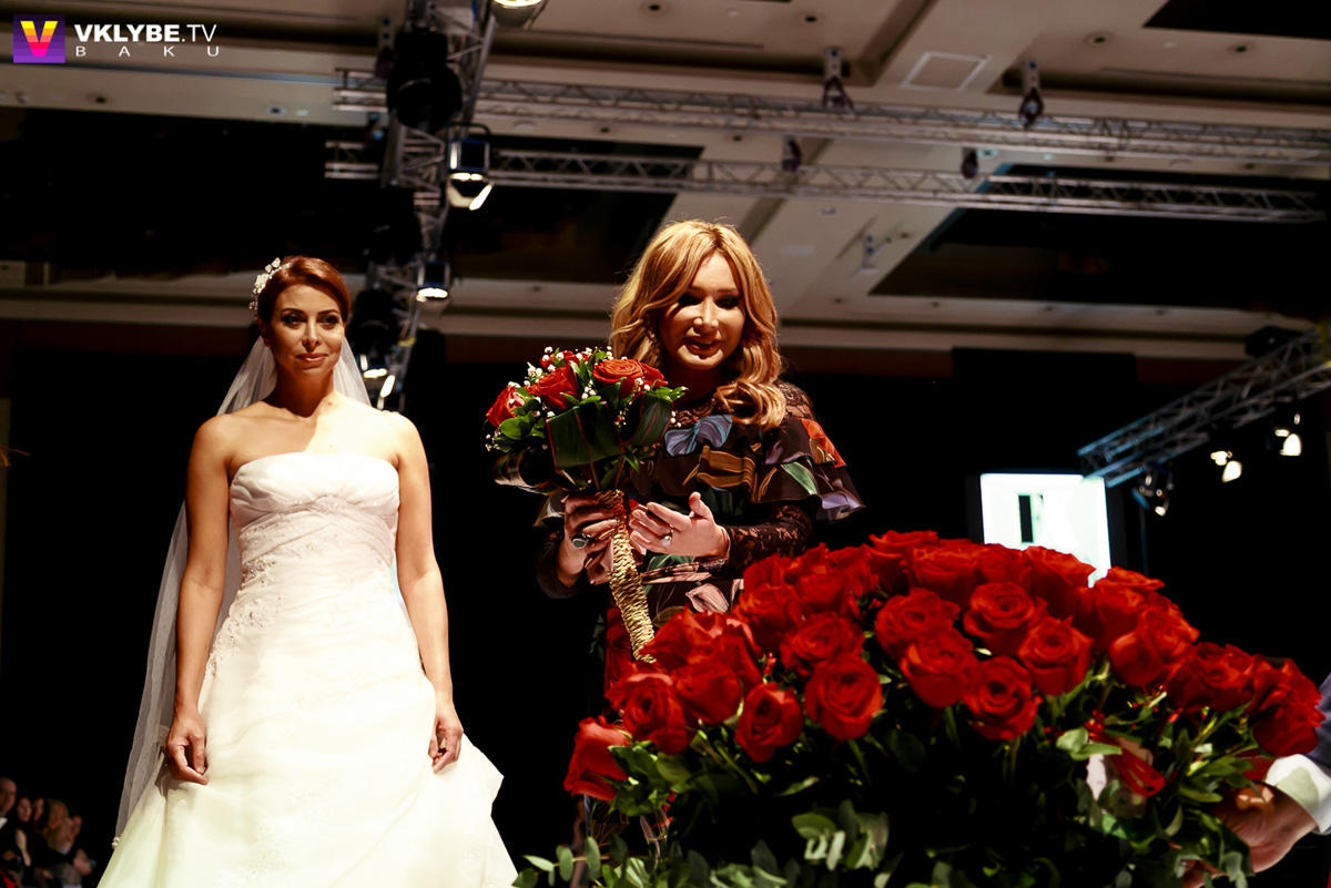 Звезды на подиуме Azerbaijan Fashion Week - кикбоксер, актриса, стилист (ФОТО)