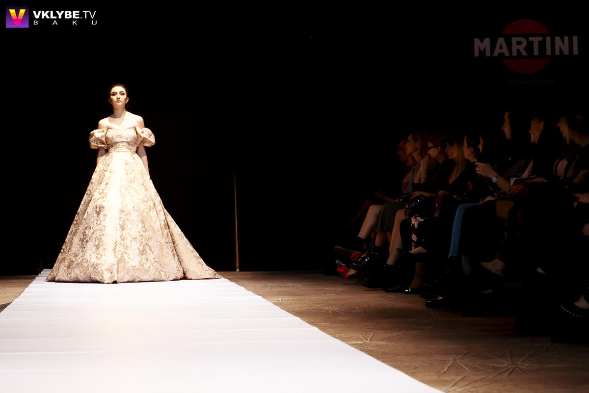 Звезды на подиуме Azerbaijan Fashion Week - кикбоксер, актриса, стилист (ФОТО)