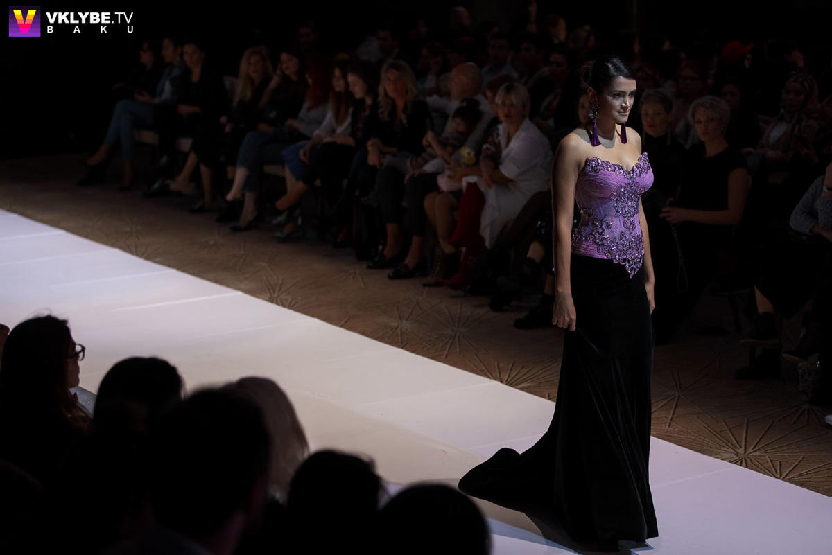 Дефиле дизайнеров из Грузии и России на Azerbaijan Fashion Week (ФОТО)
