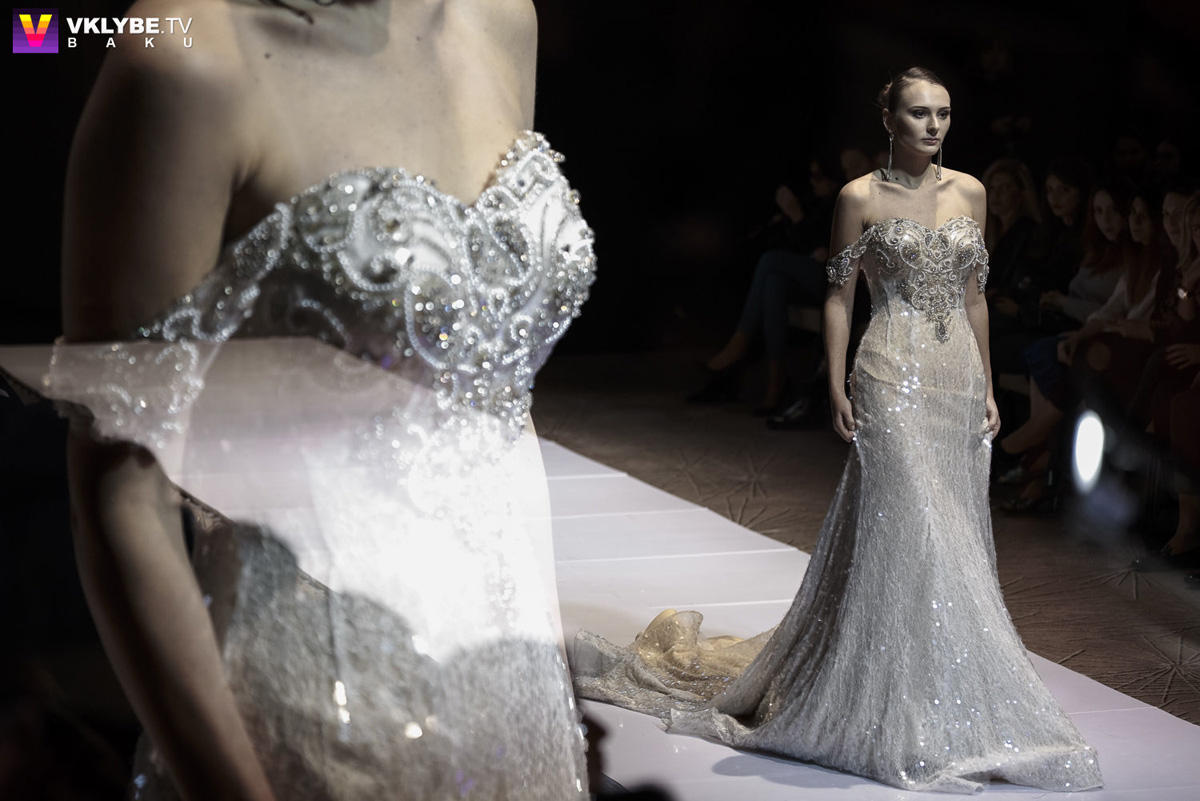 Дефиле дизайнеров из Грузии и России на Azerbaijan Fashion Week (ФОТО)