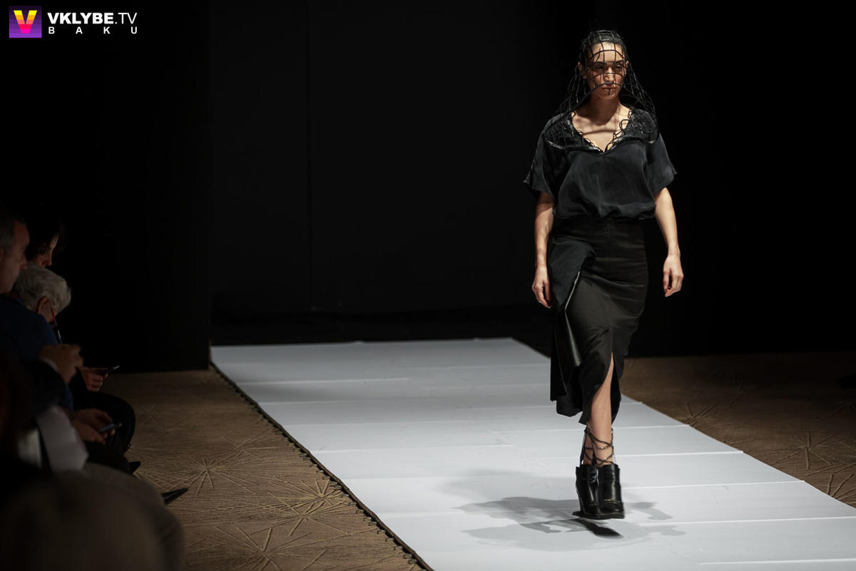 Дефиле дизайнеров из Грузии и России на Azerbaijan Fashion Week (ФОТО)
