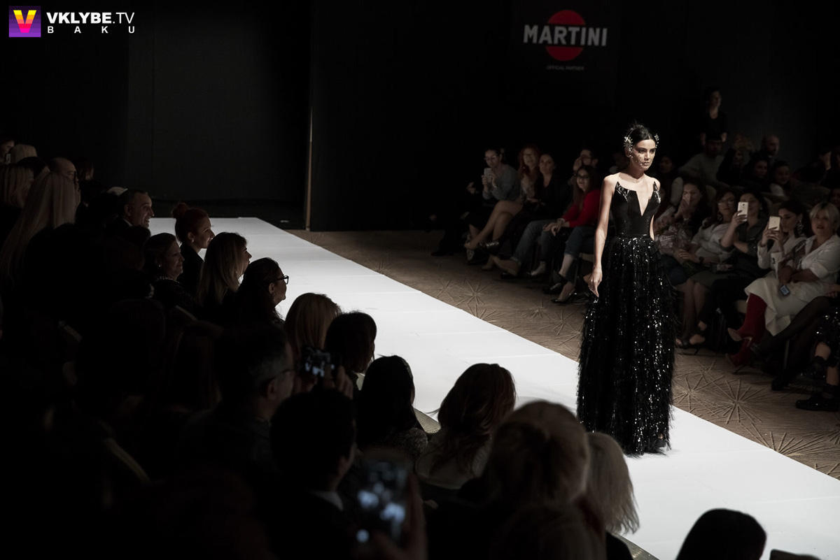 Дефиле дизайнеров из Грузии и России на Azerbaijan Fashion Week (ФОТО)