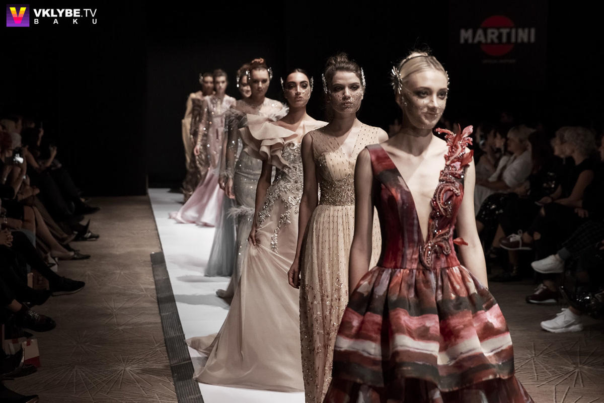 Дефиле дизайнеров из Грузии и России на Azerbaijan Fashion Week (ФОТО)