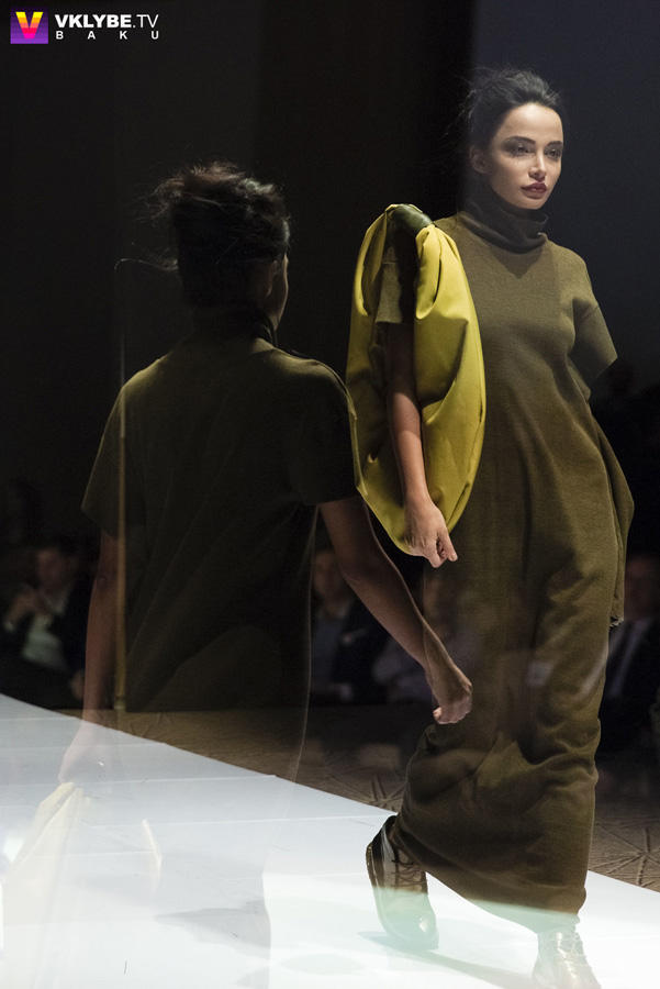 Дефиле дизайнеров из Грузии и России на Azerbaijan Fashion Week (ФОТО)