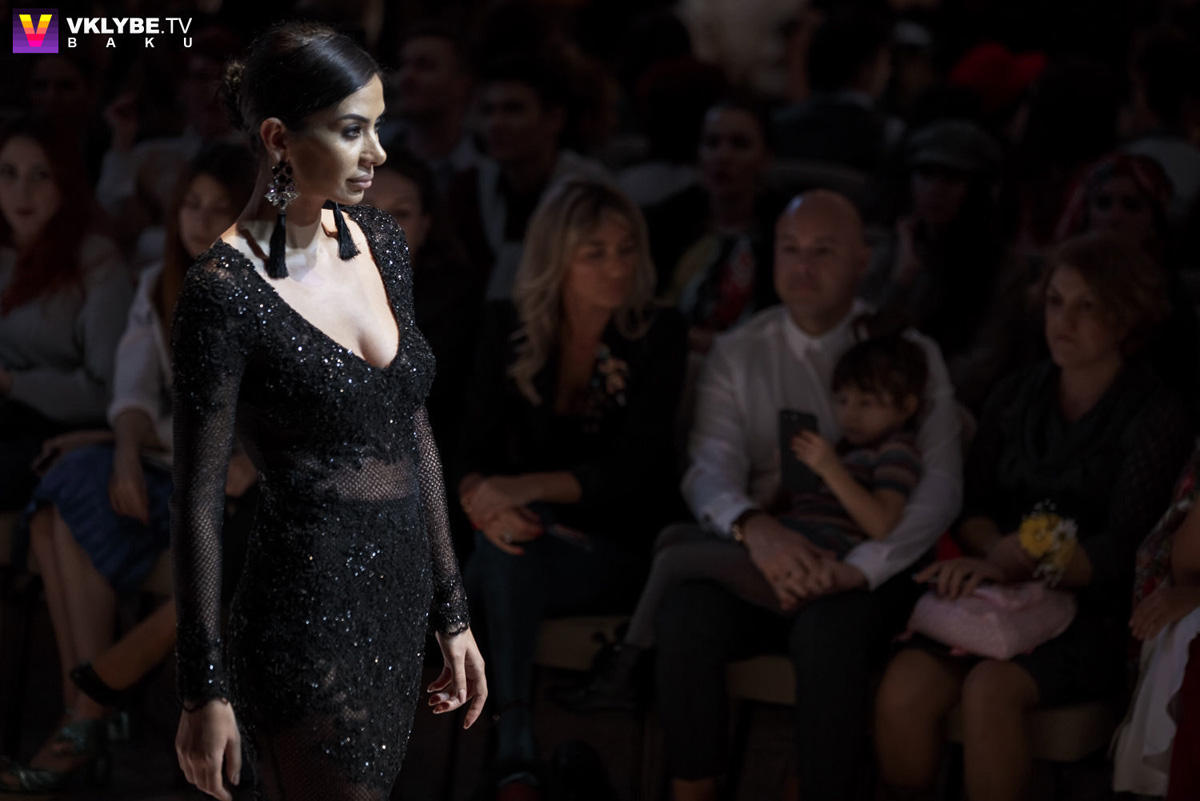 Дефиле дизайнеров из Грузии и России на Azerbaijan Fashion Week (ФОТО)