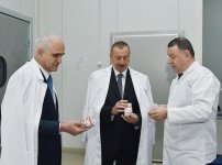 Президент Азербайджана Ильхам Алиев ознакомился в Aбшеронском районе с деятельностью ООО "Захмет-Рузи" (ФОТО)