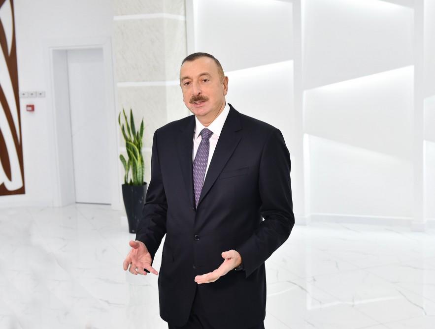 Президент Ильхам Алиев: Азербайджан завершает 2017 год с хорошими результатами, успехами в экономической, социальной, внешнеполитической сферах