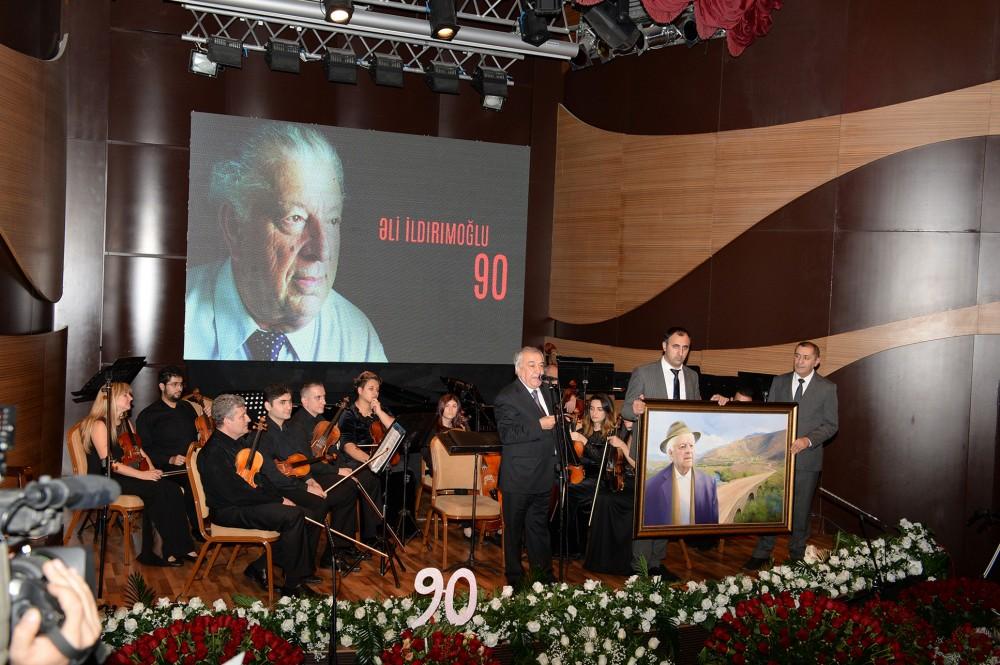 В Баку прошел торжественный вечер  в честь 90-летия Али Ильдырымоглу (ФОТО)