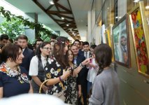 Вице-президент Фонда Гейдара Алиева Лейла Алиева приняла участие в открытии выставки «Экологические проблемы и пути их решения глазами студентов» (ФОТО)