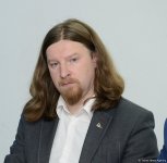 На экспертной площадке Baku Network обсудили значимость “идеологических войн” во внутренней политике стран (ФОТО)
