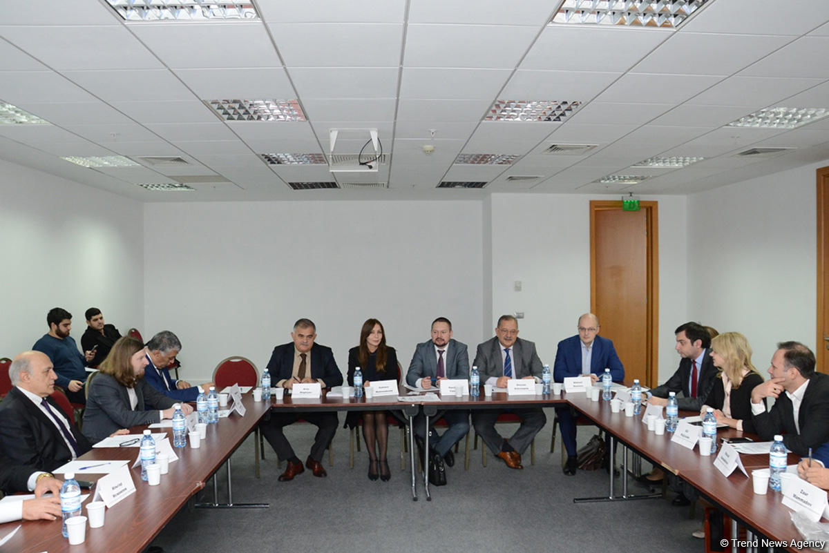 На экспертной площадке Baku Network обсудили значимость “идеологических войн” во внутренней политике стран (ФОТО)