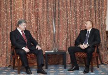 President Aliyev meets with Ukrainian counterpart (PHOTO)