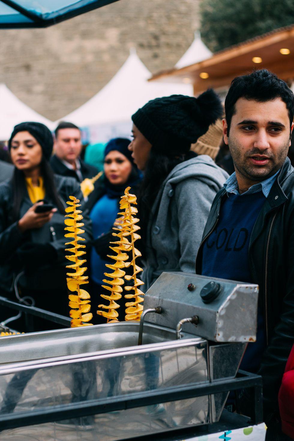 Baku Street Food Festival: Забудьте о плохой погоде, тепло у нас в сердцах! (ФОТО)