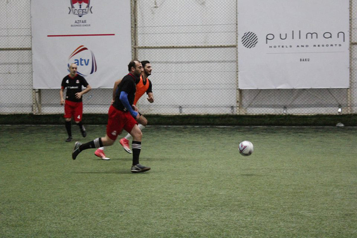 Первый день раунда play-off AZFAR Business League по мини-футболу (ФОТО)