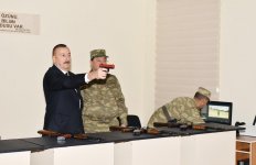 Верховный главнокомандующий Ильхам Алиев ознакомился с условиями в воинской части в Агджабеди (ФОТО)